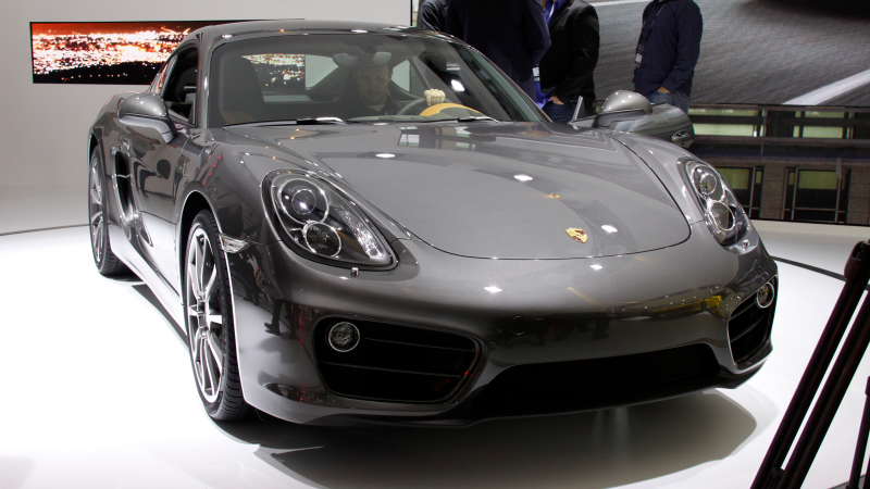 Illustration for article titled 2014 Porsche Cayman: First Liveshots Of Stuttgart's Sexy Little Minx